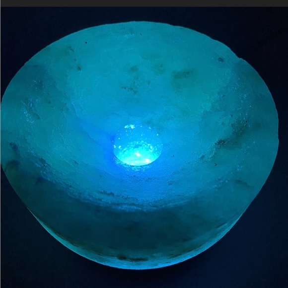New in Box- Himalayan Salt Lanp! Salt Lamp! - Picture 6 of 7